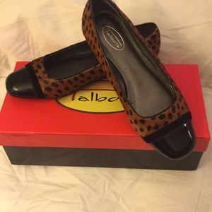 Calf hair, cheetah flats